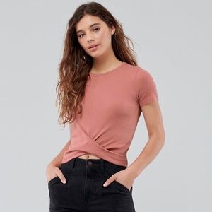 Hollister twist front baby tee!